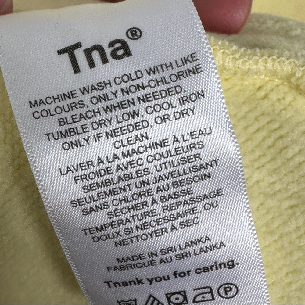 Aritzia TNA Extra Fleece Perfect Crew Sweatshirt Yellow Size 2 Womens Medium‎ M - Picture 6 of 11